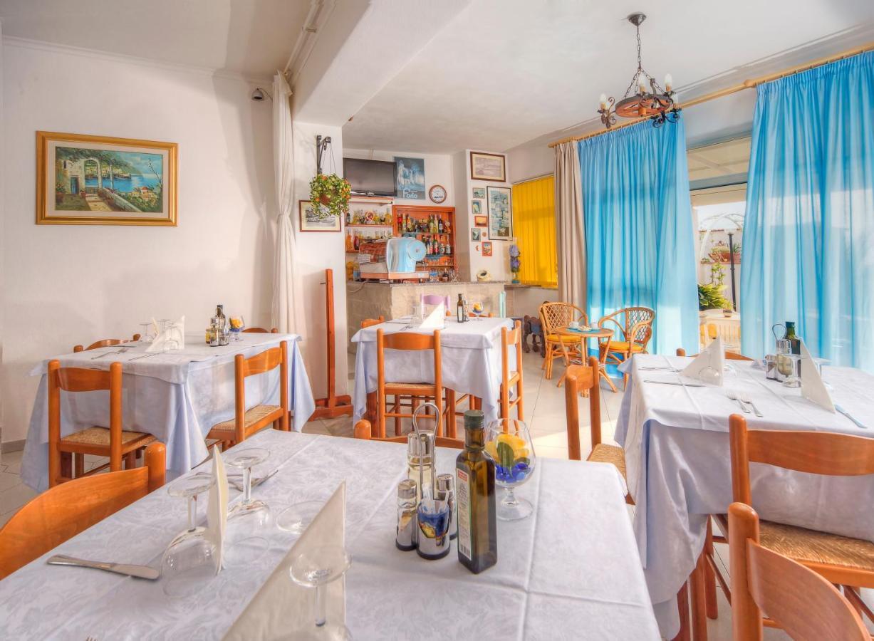 Hotel Villa Mena Forio  ภายนอก รูปภาพ