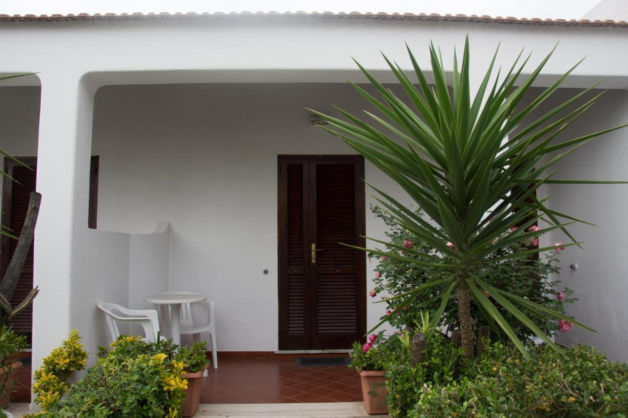 Hotel Villa Mena Forio  ภายนอก รูปภาพ