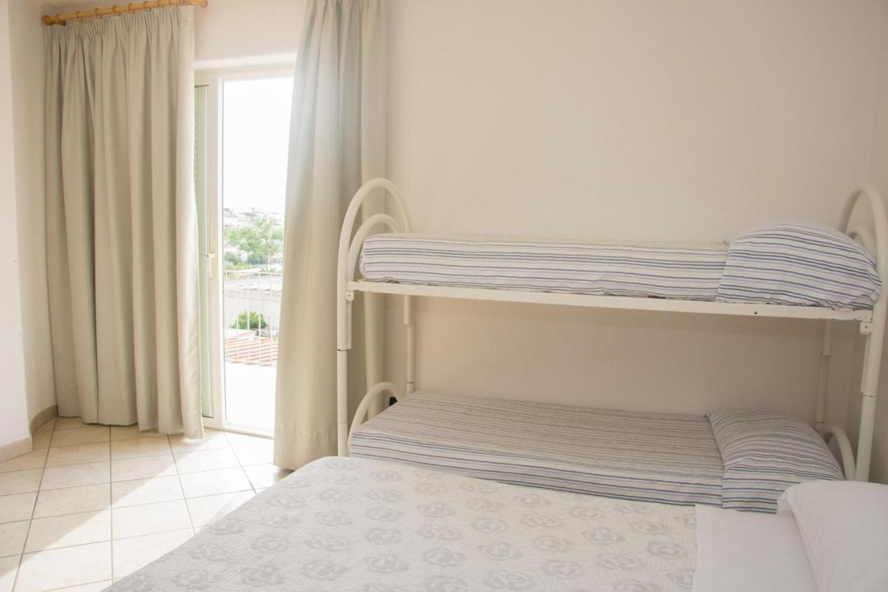Hotel Villa Mena Forio  ภายนอก รูปภาพ